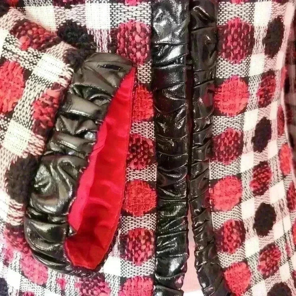 GLORIA ESTELLES BARCELONA designer wool jacket. Red/white/black. Size medium. - Picture 4 of 15